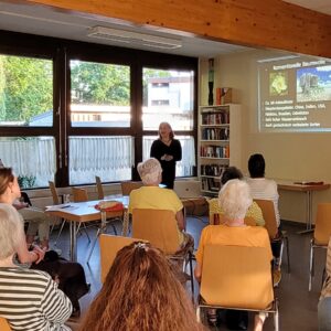 Vortrag „Fair kleidet“ mit Karin Pfisterer